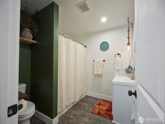 1015 Peach Road, Winlock, WA 98596