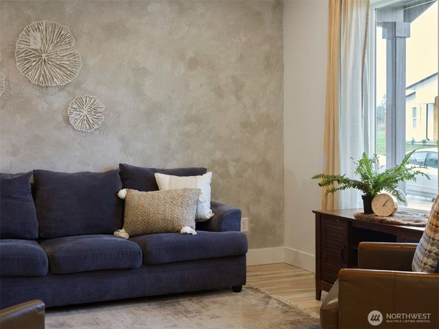 1015 Peach Road, Winlock, WA 98596