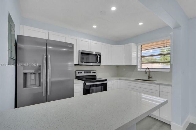 8772 SW 27th St 8772, Miami, FL 33165