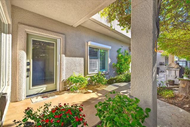 10 Colonial Drive, Rancho Mirage, CA 92270