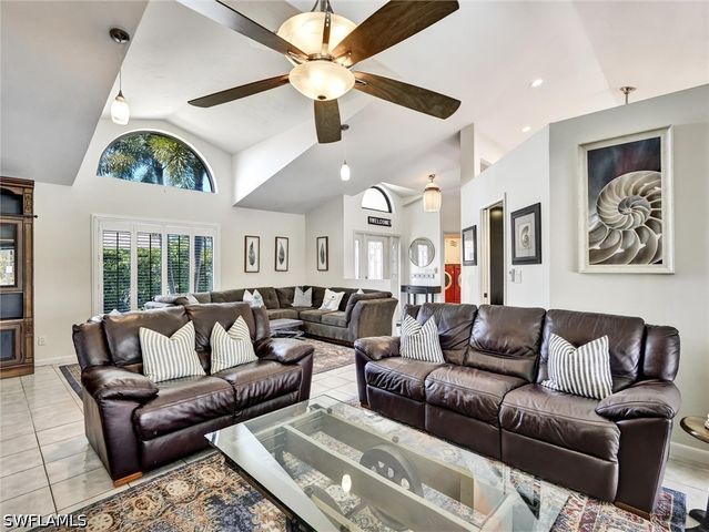 960 Beaver CT, Marco Island, FL 34145