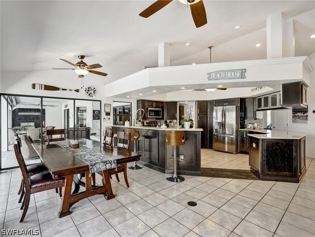 960 Beaver CT, Marco Island, FL 34145