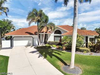 960 Beaver CT, Marco Island, FL 34145