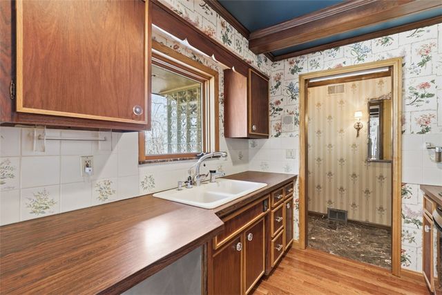 239 Byron Rd, Ross Twp, PA 15237