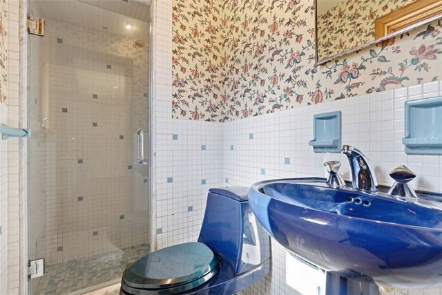 239 Byron Rd, Ross Twp, PA 15237