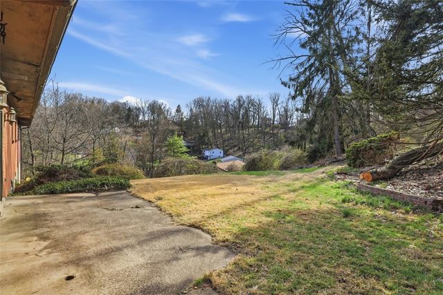 239 Byron Rd, Ross Twp, PA 15237