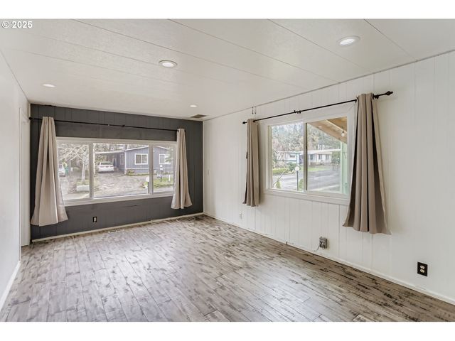 6900 Sw 195TH Ave 141, Beaverton, OR 97007