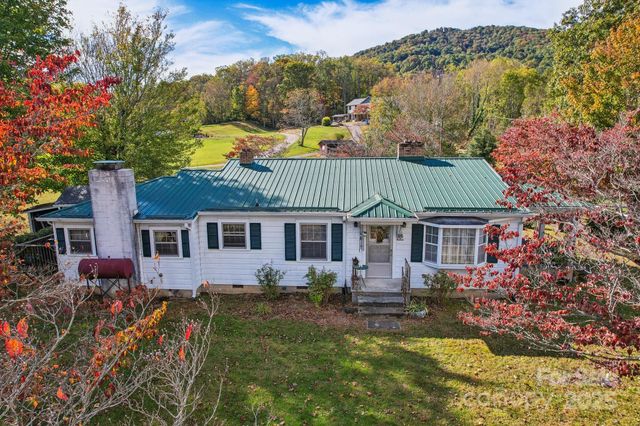 400 Will Hyatt Road, Waynesville, NC 28786