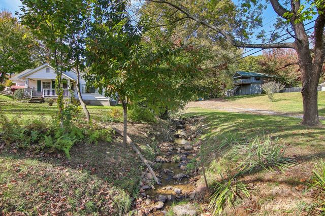 400 Will Hyatt Road, Waynesville, NC 28786