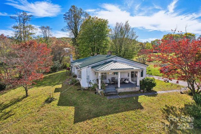 400 Will Hyatt Road, Waynesville, NC 28786