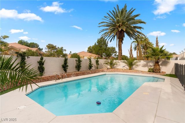 83 Myrtle Beach Drive, Henderson, NV 89074