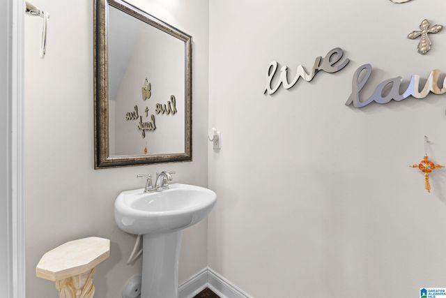 11774 MEADOWLAWN DRIVE, Moundville, AL 35474