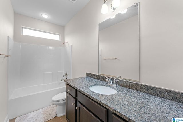 11774 MEADOWLAWN DRIVE, Moundville, AL 35474