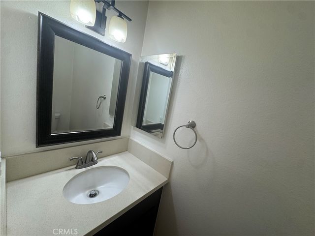 1761 Neil Armstrong 203, Montebello, CA 90640
