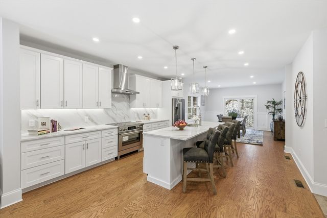 18 Evergreen Rd, Needham, MA 02494