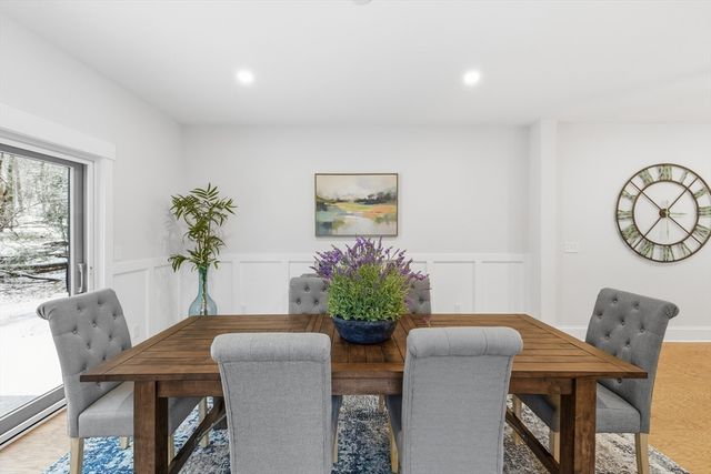 18 Evergreen Rd, Needham, MA 02494