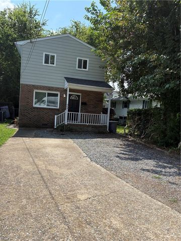 904 N Mallory ST, Hampton, VA 23663