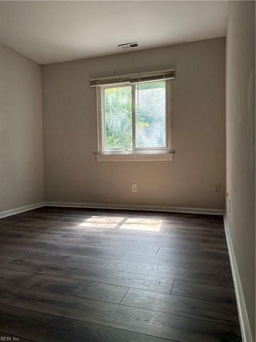 904 N Mallory ST, Hampton, VA 23663
