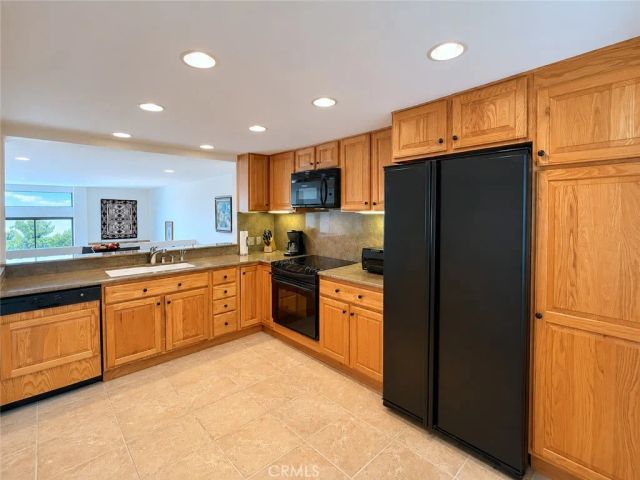 2508 Navarra 414, Carlsbad, CA 92009