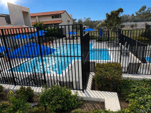 2508 Navarra 414, Carlsbad, CA 92009