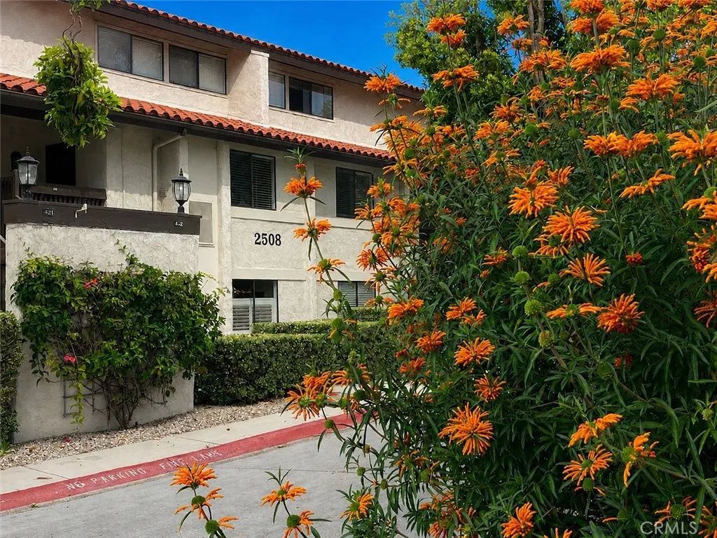 2508 Navarra 414, Carlsbad, CA 92009