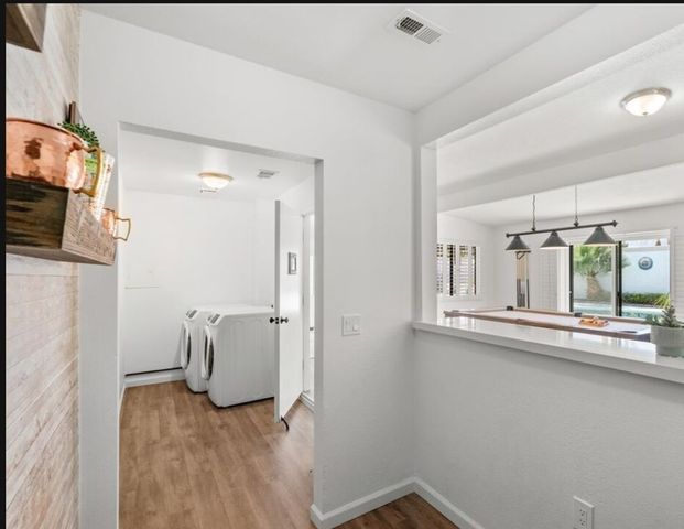 2333 N San Clemente, Palm Springs, CA 92262