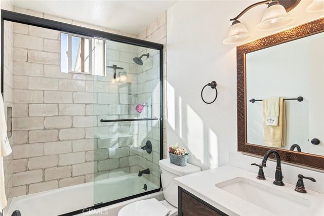 2333 N San Clemente, Palm Springs, CA 92262