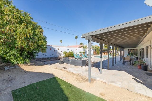 2333 N San Clemente, Palm Springs, CA 92262