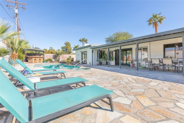 2333 N San Clemente, Palm Springs, CA 92262