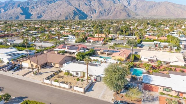 2333 N San Clemente, Palm Springs, CA 92262
