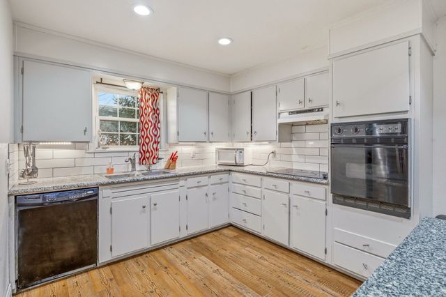 1310 N Cleveland Avenue, Stephenville, TX 76401