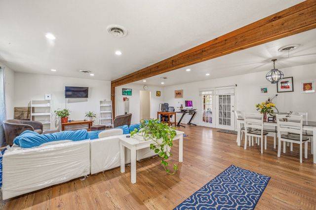 1310 N Cleveland Avenue, Stephenville, TX 76401