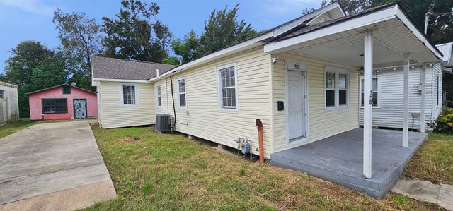918 Caroline St, Thibodaux, LA 70301