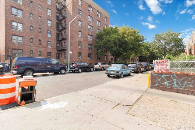 37-56 87th Street 5D, Jackson Heights, NY 11372