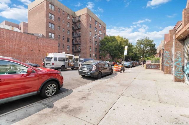 37-56 87th Street 5D, Jackson Heights, NY 11372