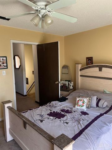 8130 Stonebrook Dr, Pensacola, FL 32514