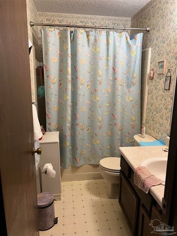 8130 Stonebrook Dr, Pensacola, FL 32514