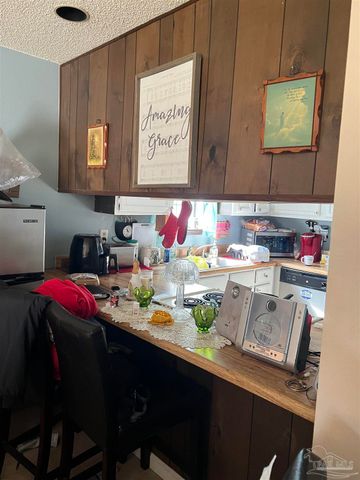 8130 Stonebrook Dr, Pensacola, FL 32514