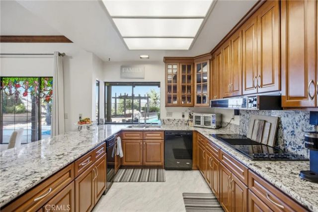 5925 E Settler Court, Anaheim, CA 92807