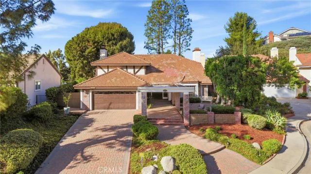 5925 E Settler Court, Anaheim, CA 92807