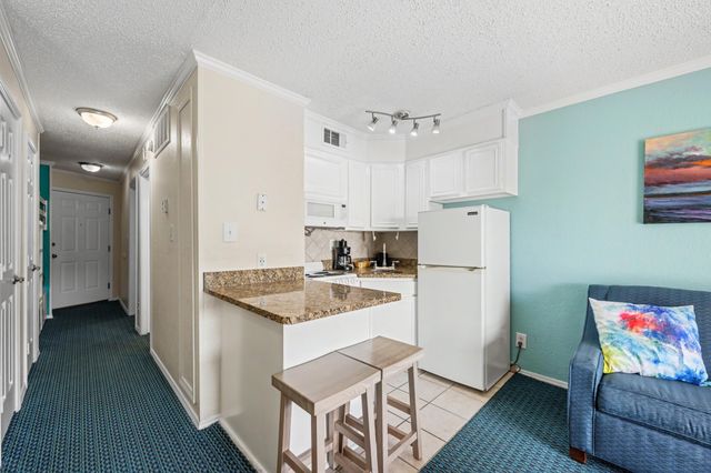 6102 Seawall Boulevard 261, Galveston, TX 77551