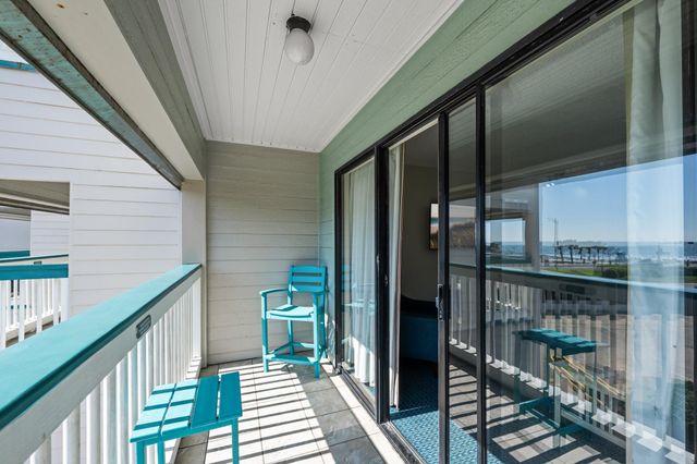 6102 Seawall Boulevard 261, Galveston, TX 77551