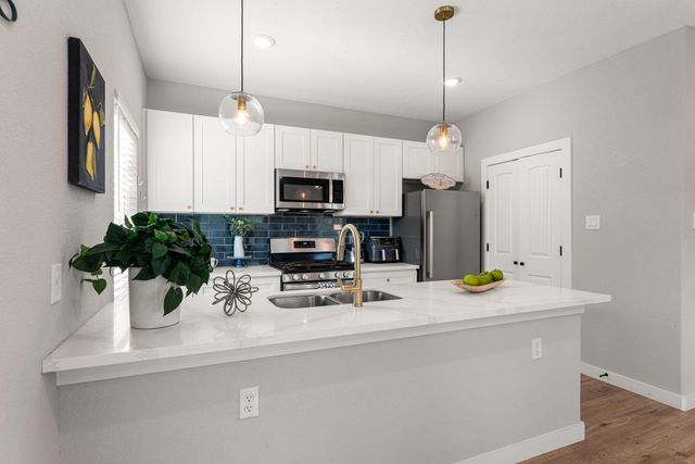 8357 Tate Street, Houston, TX 77028