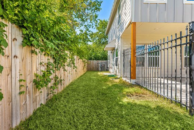 8357 Tate Street, Houston, TX 77028