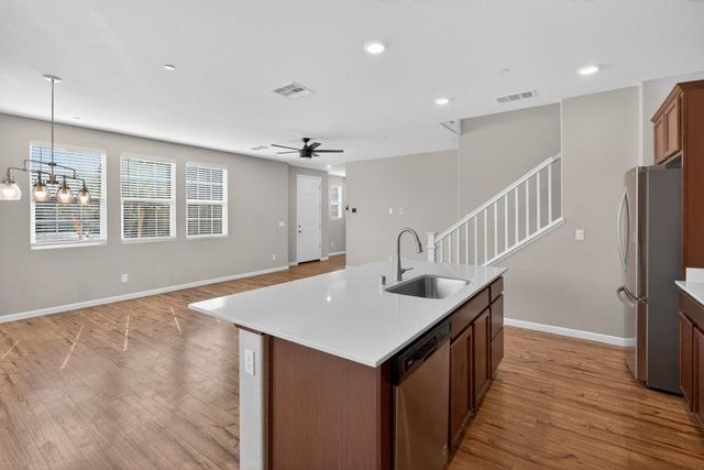 8195 Kramer Ranch Ln, Elk Grove, CA 95758