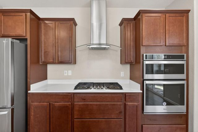 8195 Kramer Ranch Ln, Elk Grove, CA 95758