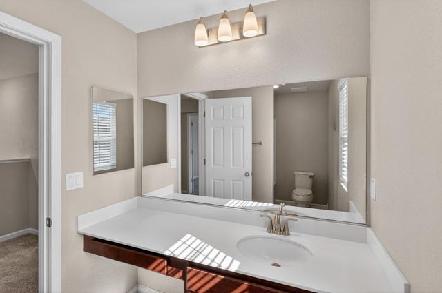 8195 Kramer Ranch Ln, Elk Grove, CA 95758