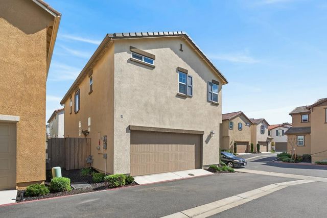 8195 Kramer Ranch Ln, Elk Grove, CA 95758