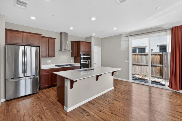 8195 Kramer Ranch Ln, Elk Grove, CA 95758