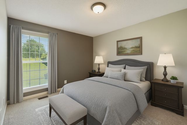 1040 Heatherwood Rd, Pleasant View, TN 37146